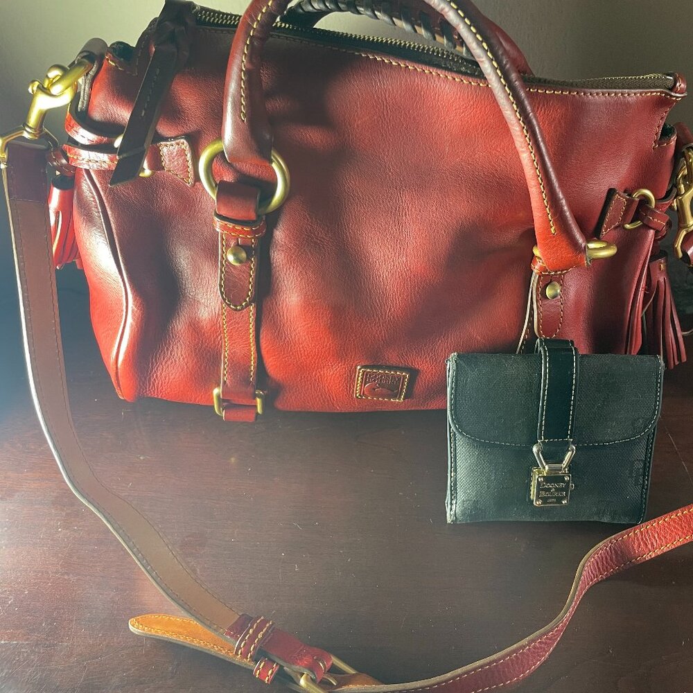 Dooney & Bourke Crossbody Bag - Excellent Condition